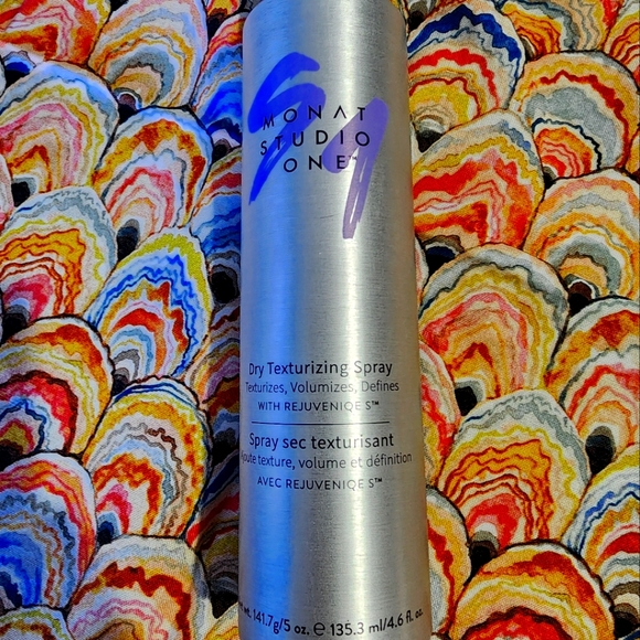 MONAT Dry Texturizing Spray - Picture 1 of 2